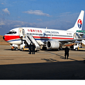 玉龙航空货运航空快运业稳步发展的原因是什么？